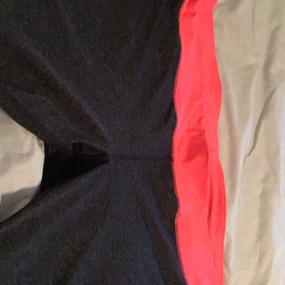 Women’s size 3x yoga pants (capri length)